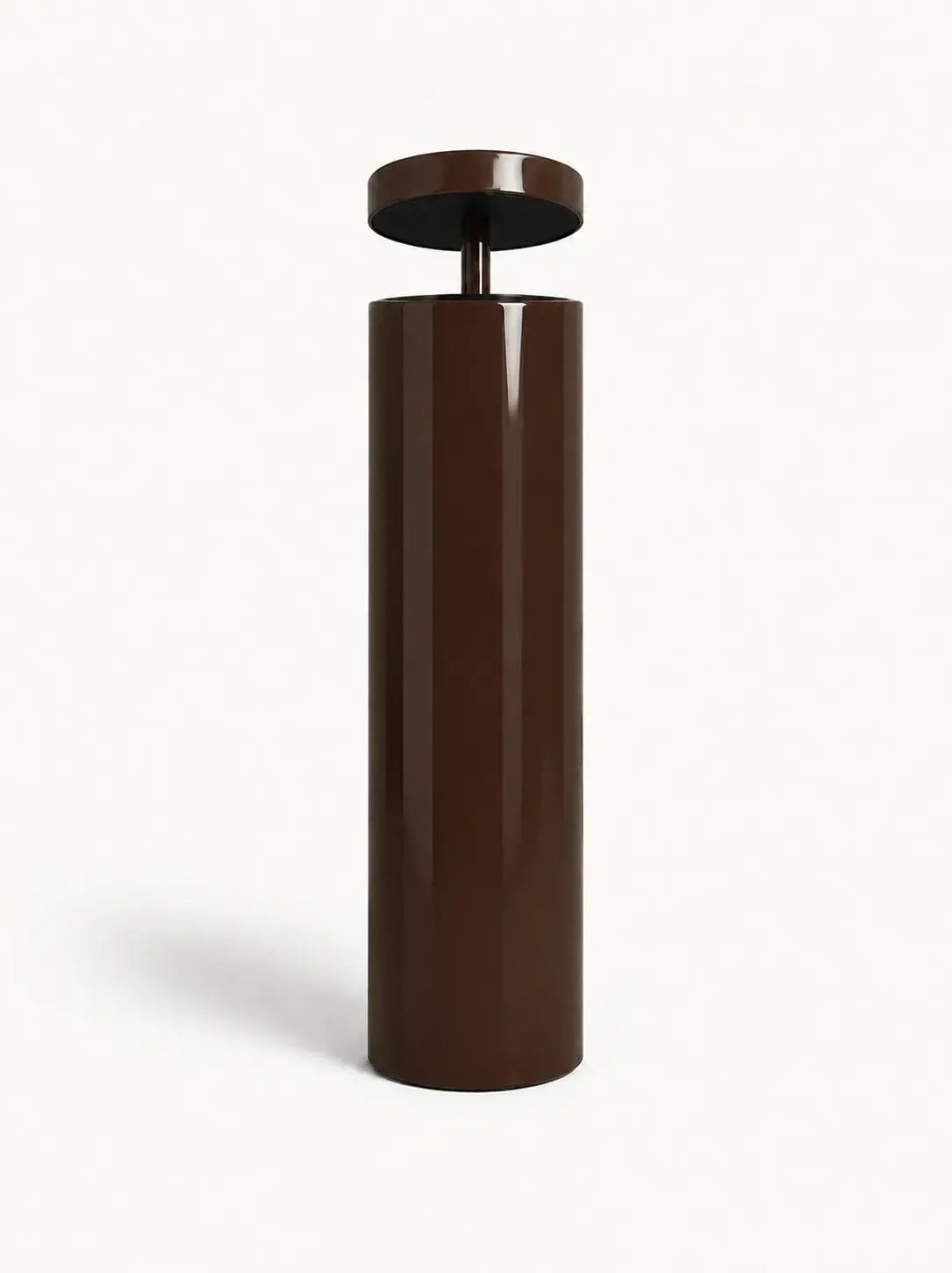 Borne anti-bélier peinte en acier BV12 — coloris Marron (RAL 8017)