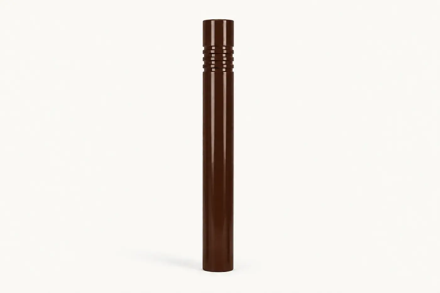 Potelet en acier PO6 — coloris Marron (RAL 8017)