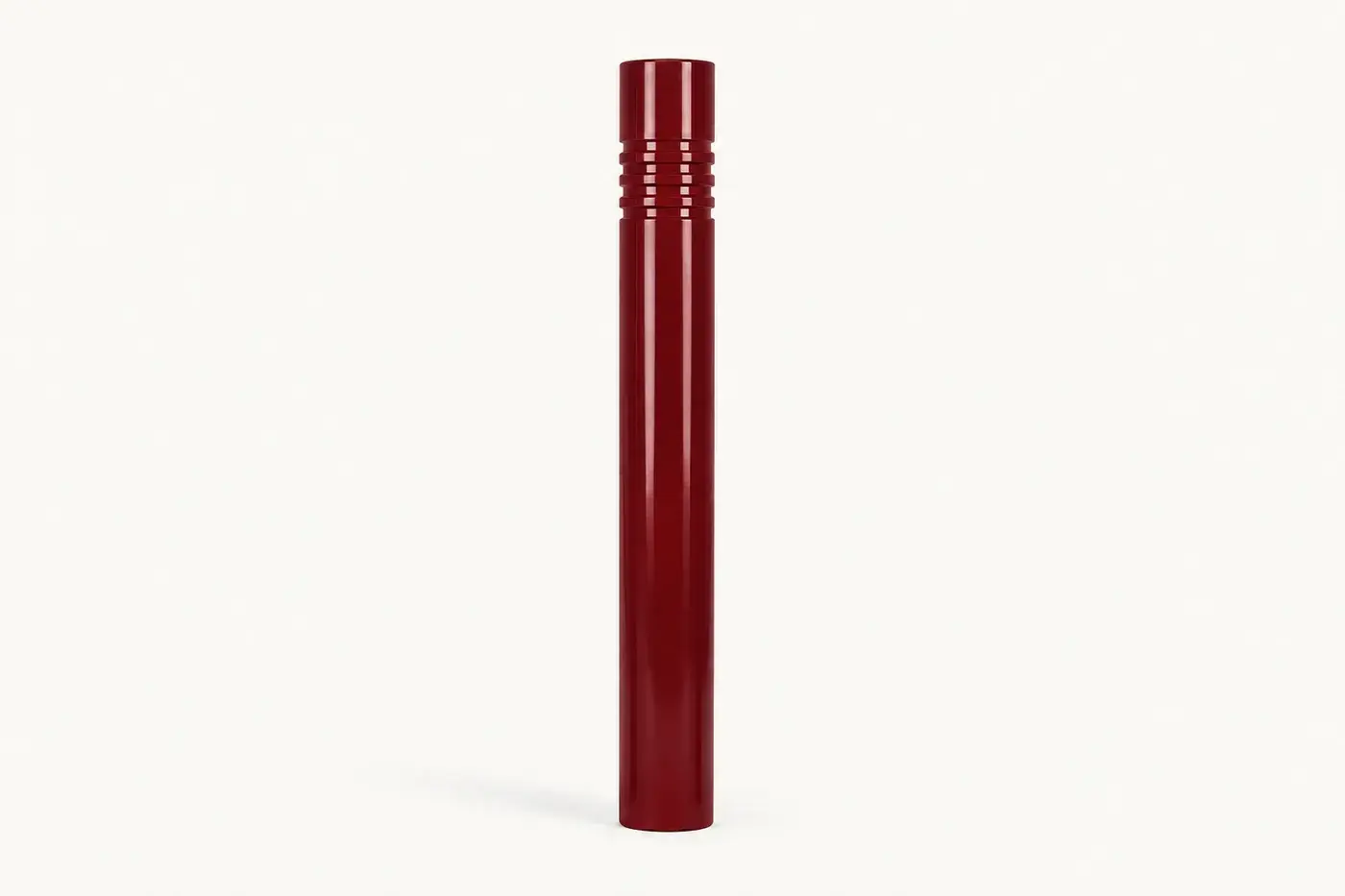 Potelet en acier PO6 — coloris Rouge (RAL 3004)